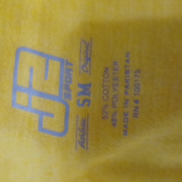 Small yellow fitted University of Michigan T - Picture 3 of 6